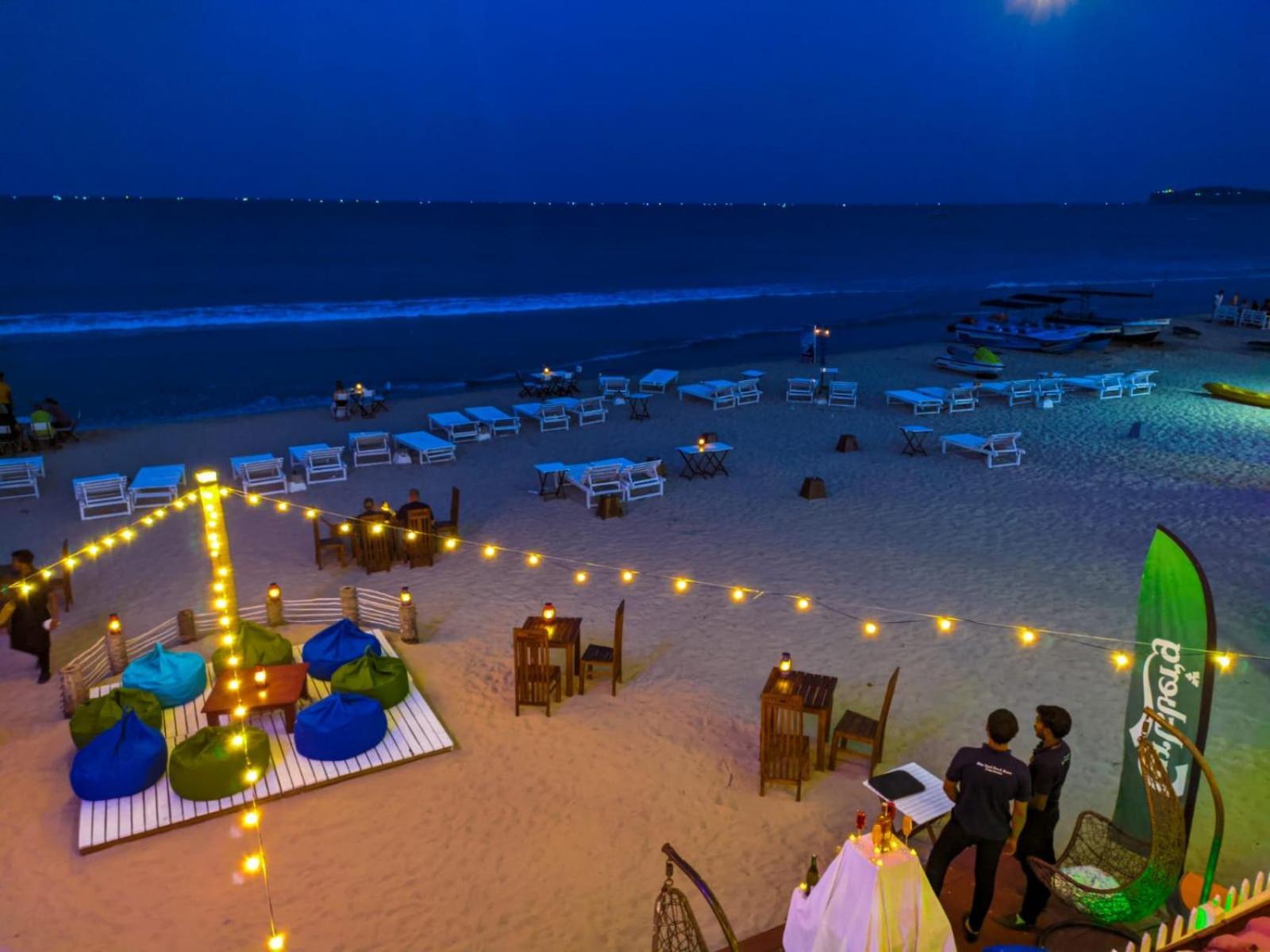 Blue Sand Beach Resort 트링코말리 외부 사진