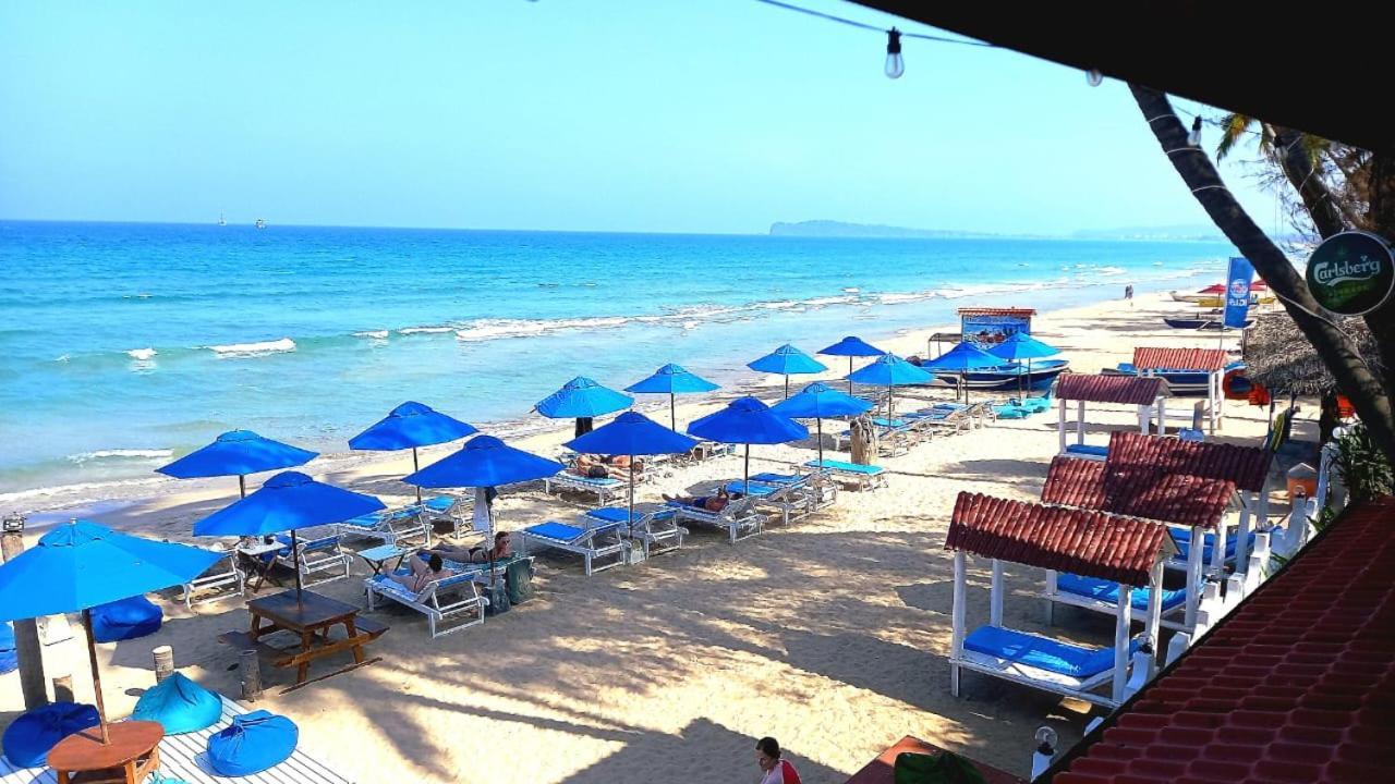 Blue Sand Beach Resort 트링코말리 외부 사진