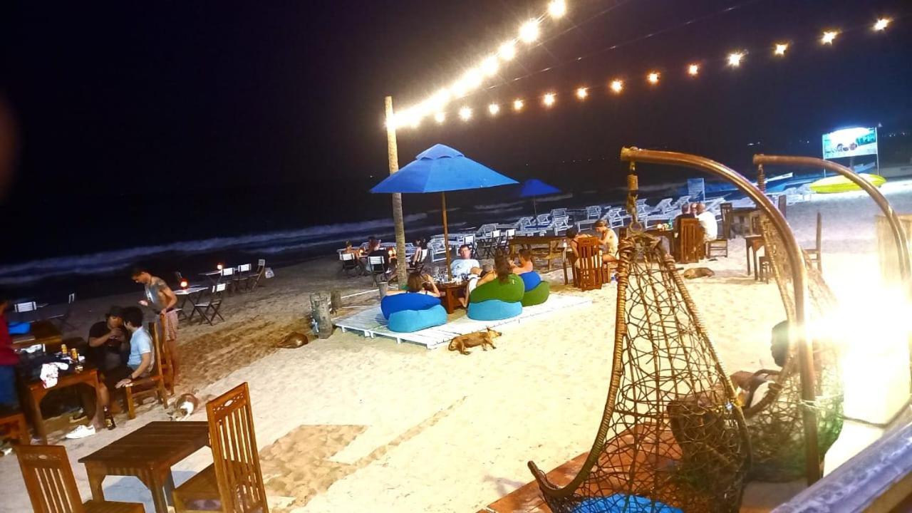Blue Sand Beach Resort 트링코말리 외부 사진
